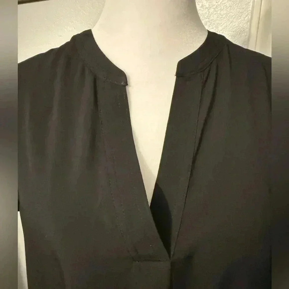 Calvin Klein black top with v neck flutter sleeves Women’s size Medium - Picture 9 of 11